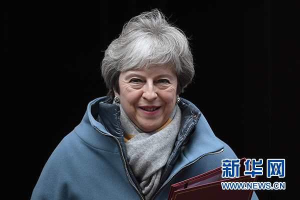 英國首相説將繼續與歐盟就“脫歐”協議進行談判