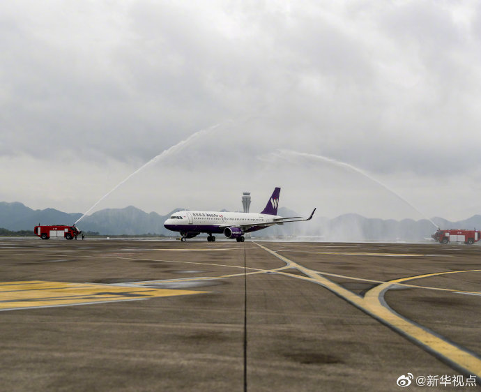 民航51架包機接運7000余名援鄂醫護人員今日返程