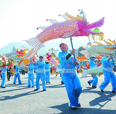 守一盞心燈——記鸕鳥鰲魚燈傳承人施衛國