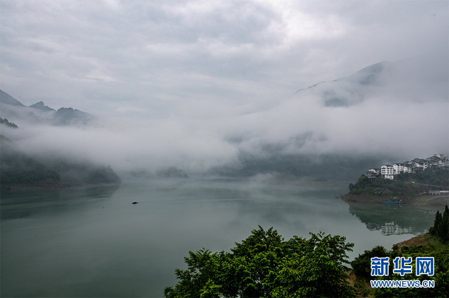 重慶彭水：江作青羅帶 山水畫廊生態美