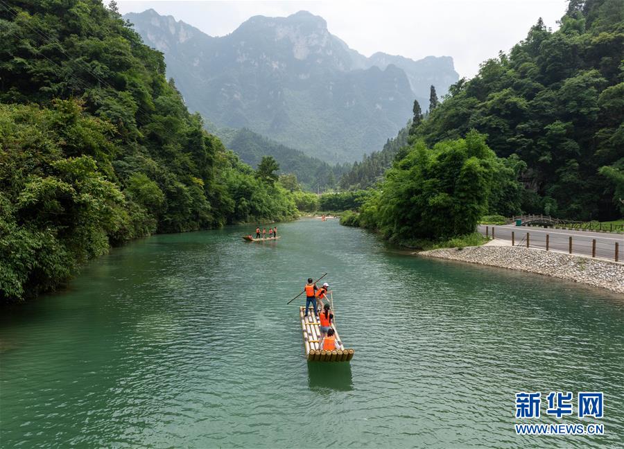 線上線下消費升溫 文旅活動邁上“雲端”——端午假期透視中國經濟高品質發展新動力