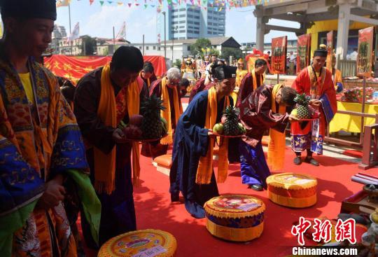 台南媽祖像闊別三百餘年後首度回鑾廈門