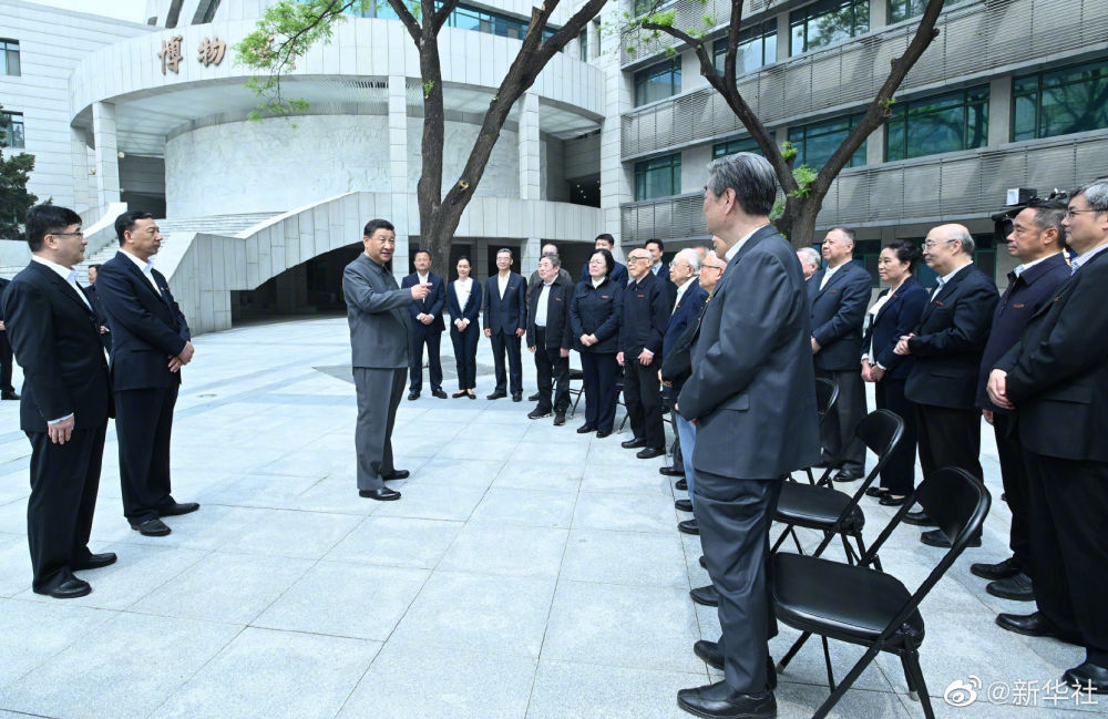 習近平在中國人民大學考察