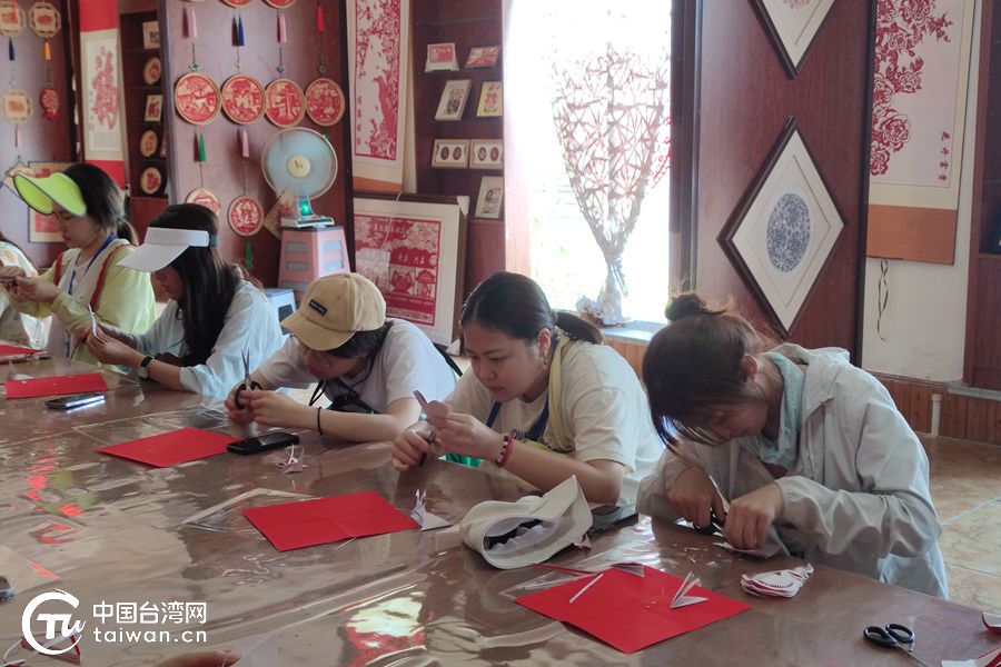 內蒙古也有詩和遠方，台灣青年近距離體驗浩瀚大漠與非遺傳承之美