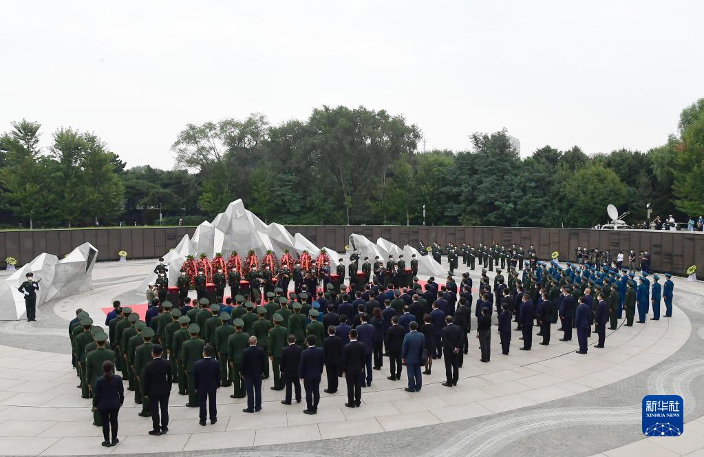 第八批在韓中國人民志願軍烈士遺骸安葬儀式在瀋陽舉行