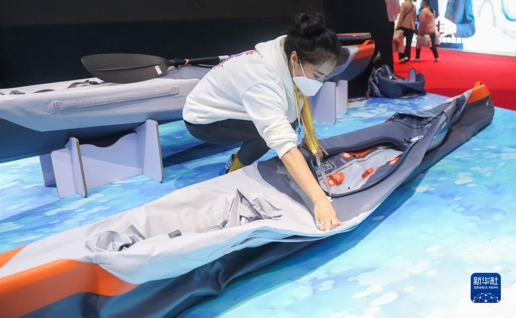 高揚互利共贏之帆 把穩團結合作之舵——寫在第五屆中國國際進口博覽會開幕之際