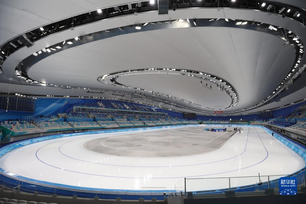成就冰雪夢想 譜寫奮鬥華章——寫在北京冬奧會開幕倒計時一個月之際