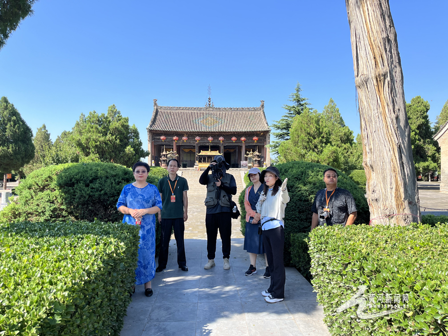 祭一份心願于后土 取一把聖土回台灣