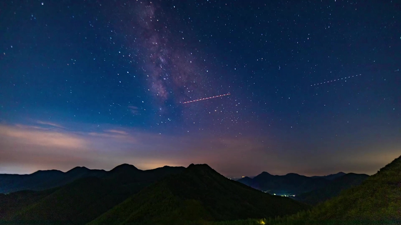 星空璀璨 閃耀竹海夜空