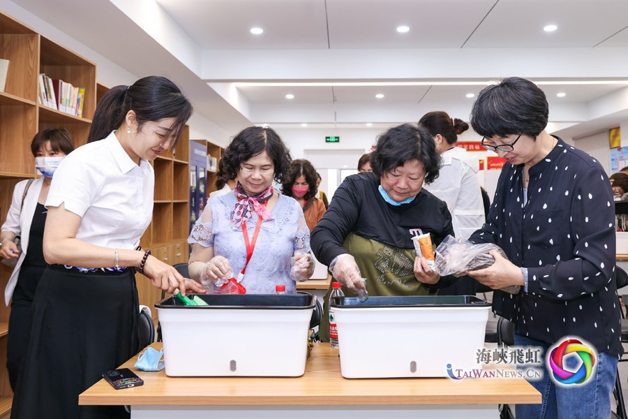 暢敘兩岸情 共植同心花：台灣高雄裡長參訪團走進北京市石景山區