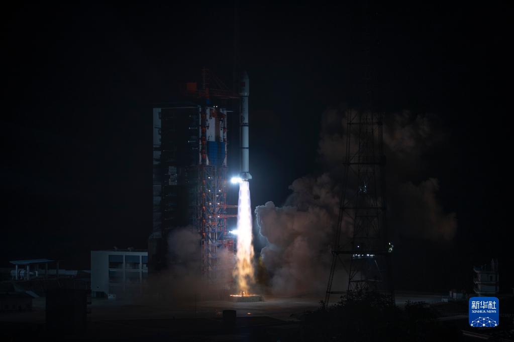 中國成功發射亞太6E衛星