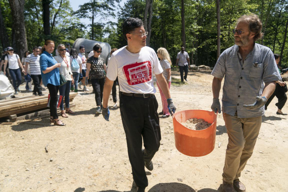 讓中美友誼大廈更加堅實 ——秦剛大使訪問中國民居項目