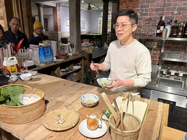 台灣青年阿嘉眼中的大陸鄉村：“閩南小九寨”軍營村