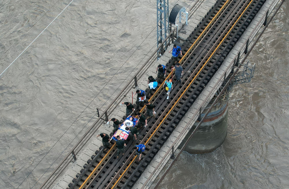 風雨同心 人民至上——以習近平同志為核心的黨中央堅強有力指揮北京防汛抗洪救災