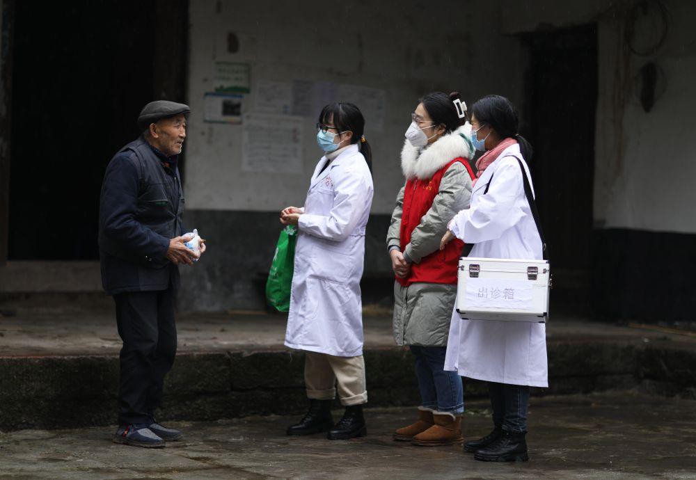 中國戰“疫”進入新階段——中國因時因勢優化疫情防控措施紀實