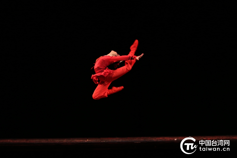 【台灣同學錄】賴世賢：翩翩起舞的追夢舞者，沉醉中國古典舞的美與哲學