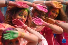 印度：慶祝灑紅節