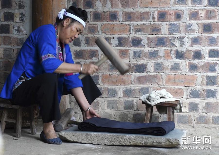侗繡技藝傳承人楊甜：繡出脫貧康莊道