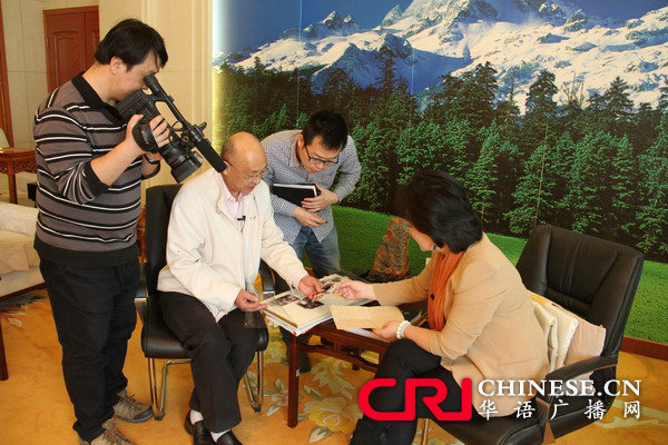 《CRI會客廳》反法西斯戰爭勝利70週年《古城·戰事·家書》系列訪談：駝峰天使——專訪美國援華空軍“飛虎隊”女護士黃歡笑之子高德敏