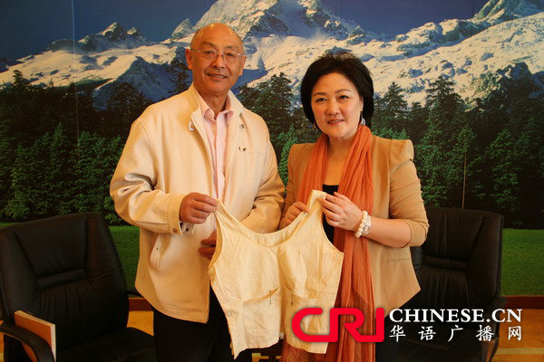 《CRI會客廳》反法西斯戰爭勝利70週年《古城·戰事·家書》系列訪談：駝峰天使——專訪美國援華空軍“飛虎隊”女護士黃歡笑之子高德敏