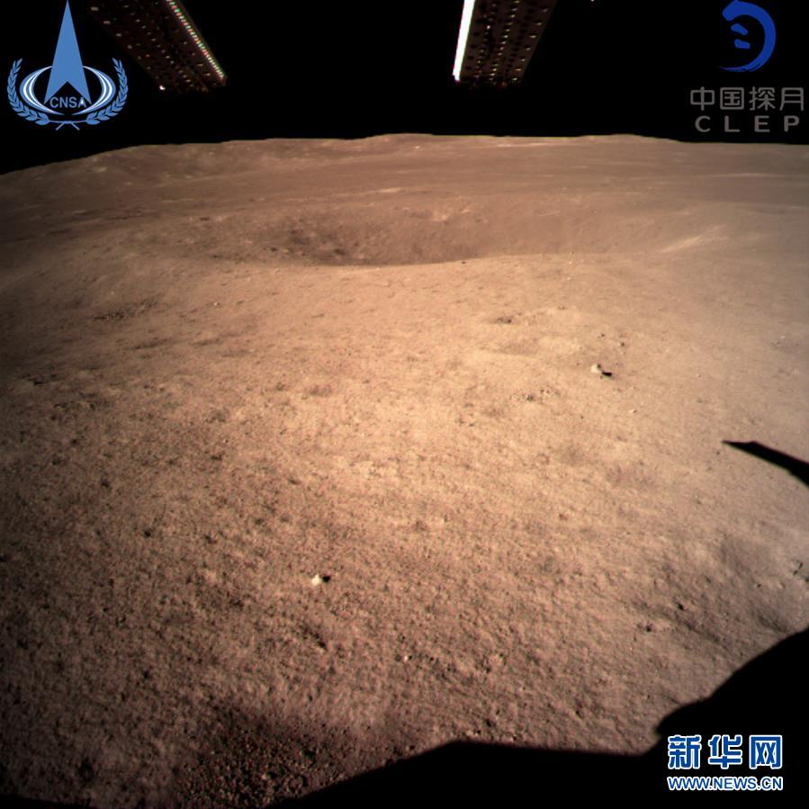 中國成功實現人類探測器首次月背軟著陸