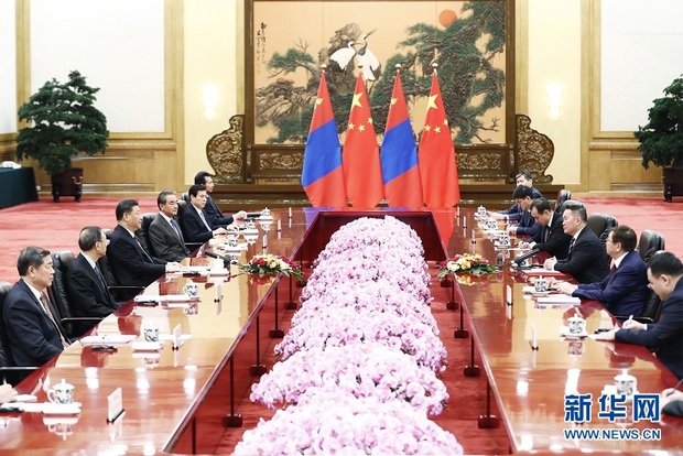 習近平同蒙古國總統巴特圖勒嘎會談