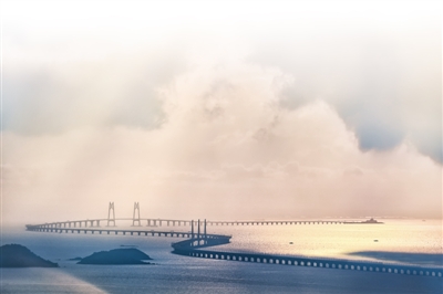 一項項世界級路橋工程相繼竣工 中國交通基建水準領先世界