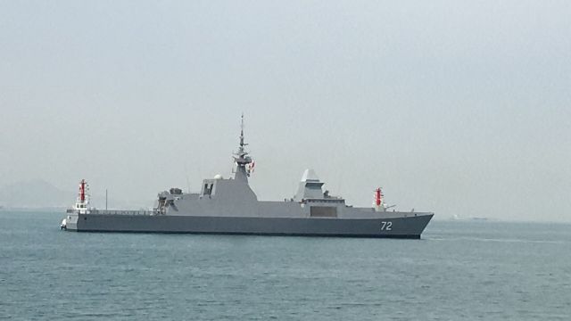 參加海軍成立70週年多國海軍活動的首艘外國艦艇抵達青島
