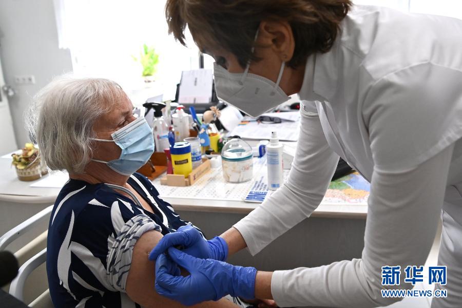 匈牙利開始接種中國新冠疫苗