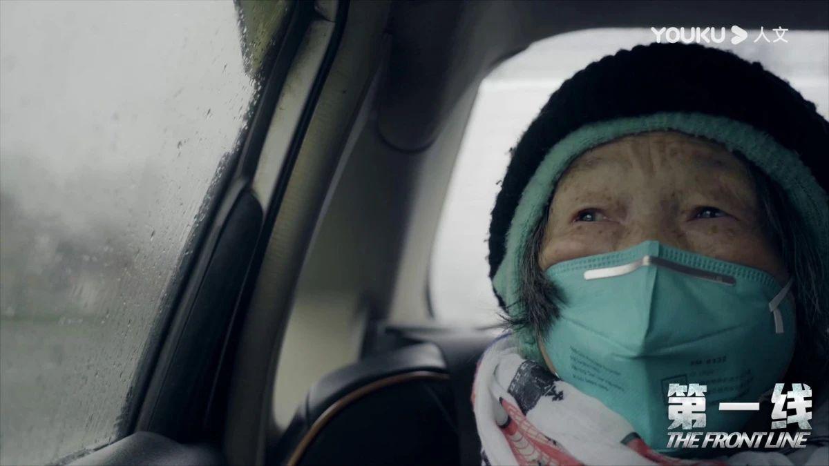 這部紀錄片記下了這群在救治第一線拼過命的人 這部紀錄片記下了這群在救治第一線拼過命的人