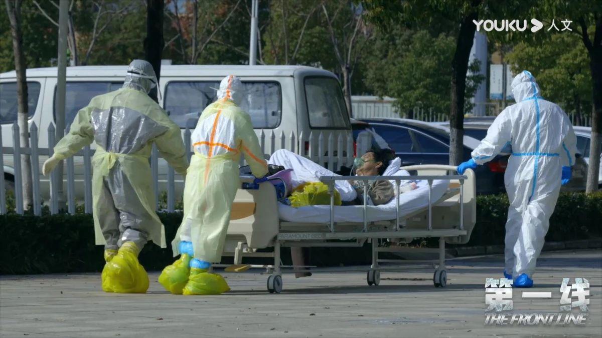 這部紀錄片記下了這群在救治第一線拼過命的人 這部紀錄片記下了這群在救治第一線拼過命的人