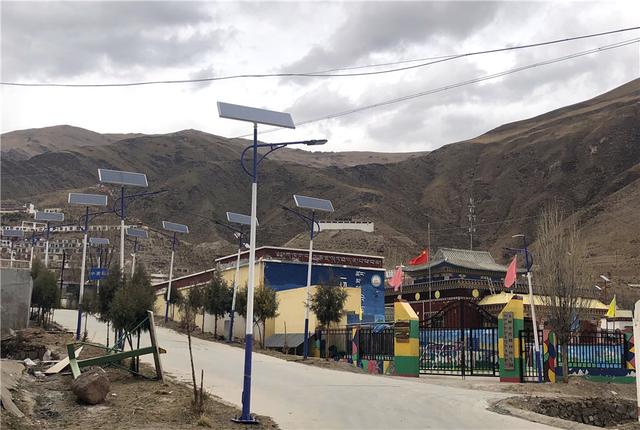 走進代格：探訪高海拔藏區內的科技新村