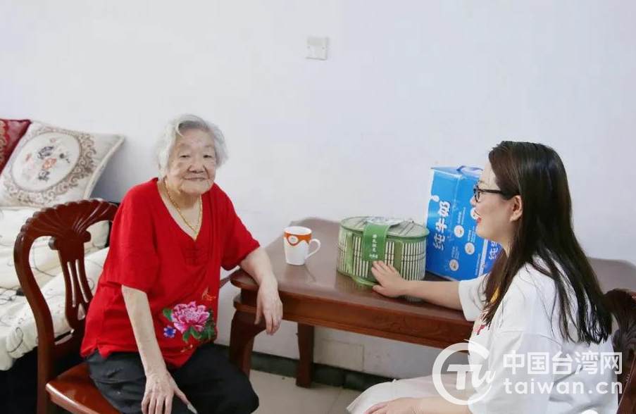 97歲台灣同胞在天津接種新冠疫苗 坦言：打到疫苗很開心！