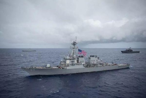圖片默認標題_fororder_航經台灣海峽的美國軍艦資料圖