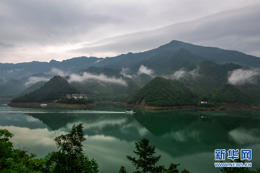 重慶彭水：江作青羅帶 山水畫廊生態美