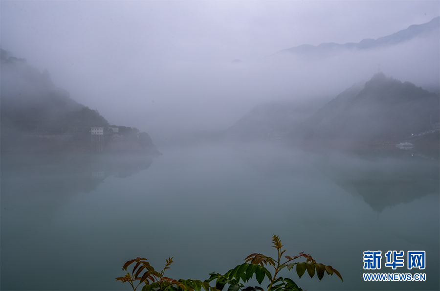 重慶彭水：江作青羅帶 山水畫廊生態美