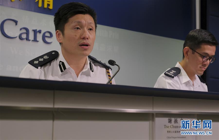 香港警察：“為了維護法紀，受傷也值得！”