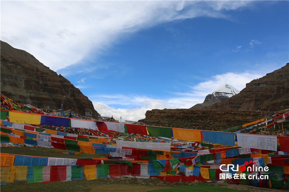 西藏“神山”靜候香客、遊客回歸