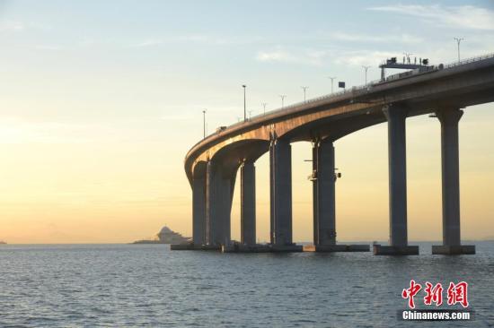 “積木”搭成的港珠澳大橋：工程技術領跑世界