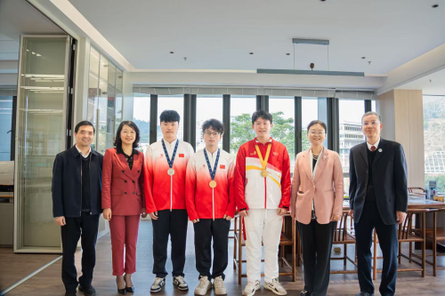 揚帆啟航 煥新出發 深圳城市職業學院正式揭牌