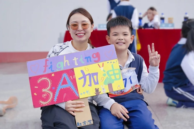 榮懷外語小學：赴一場邂逅 育繁花盛放