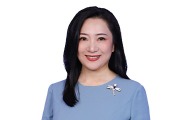 2025年度教育行業影響力人物_fororder_4曼徹斯特大學中國中心主任 傅瀟霄