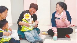 “童伴媽媽”項目已在江西省453個村實施，惠及兒童17萬餘人——慈善暖流潤贛鄱_fororder_e2224a921f354f96a4c132cdeb9d03b8.500x304