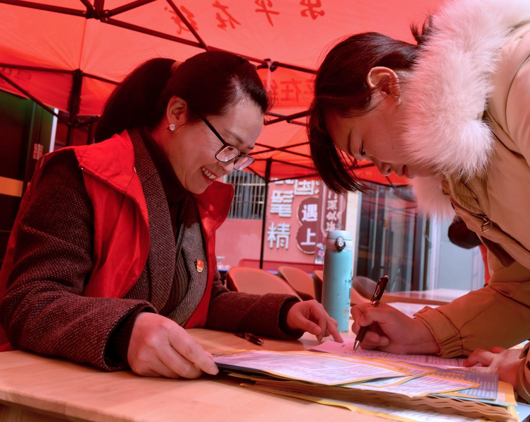 江西樂平：商會送崗 “家門口”就業
