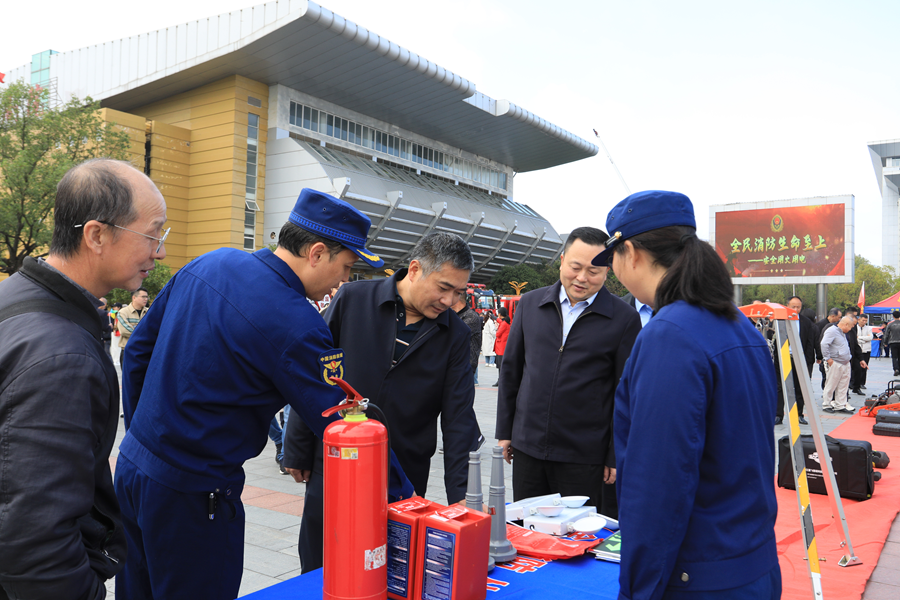 “全民消防、生命至上”活動係---消防産品科普宣傳活動_fororder_圖片4