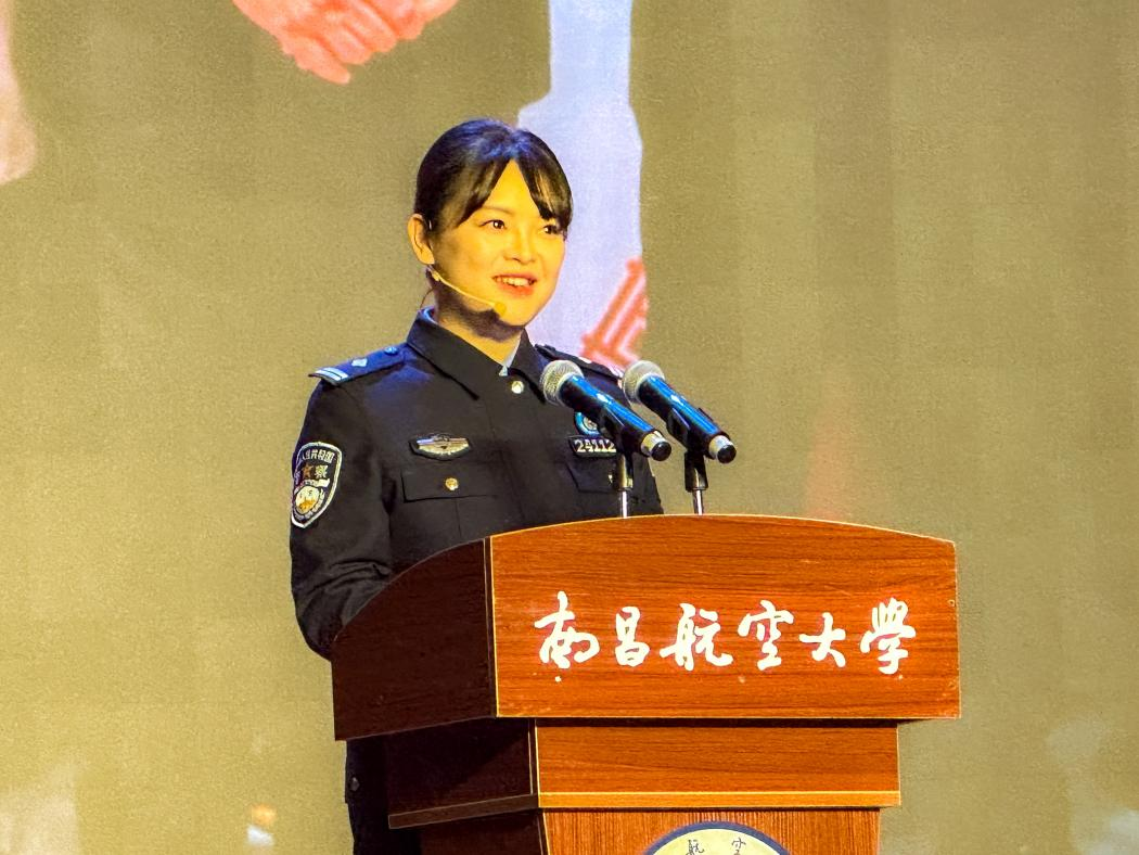 國門文化進校園“大思政課”在南昌航空大學舉行_fororder_圖片4