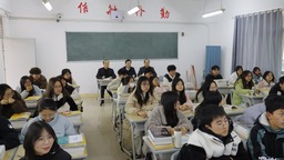 人勤春來早 奮進新學期——江西工程學院校領導與學生共聽“開學第一課”