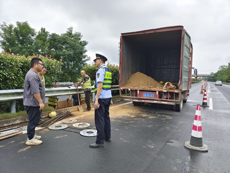 江西省交通運輸執法局十支隊四大隊：創建“一路崇法”黨建品牌 賦能大隊高品質發展