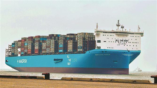 廈門港迎來2026年首艘甲醇雙燃料集裝箱船