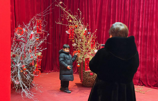 瀋陽鐵西紅梅文創園“廠辦大集 開門好市”正式開市